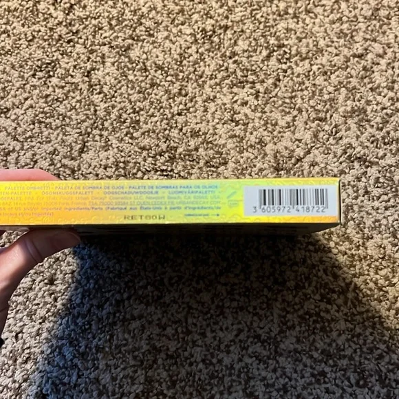 Urban Decay Eternals eyeshadow palette - Picture 4 of 9